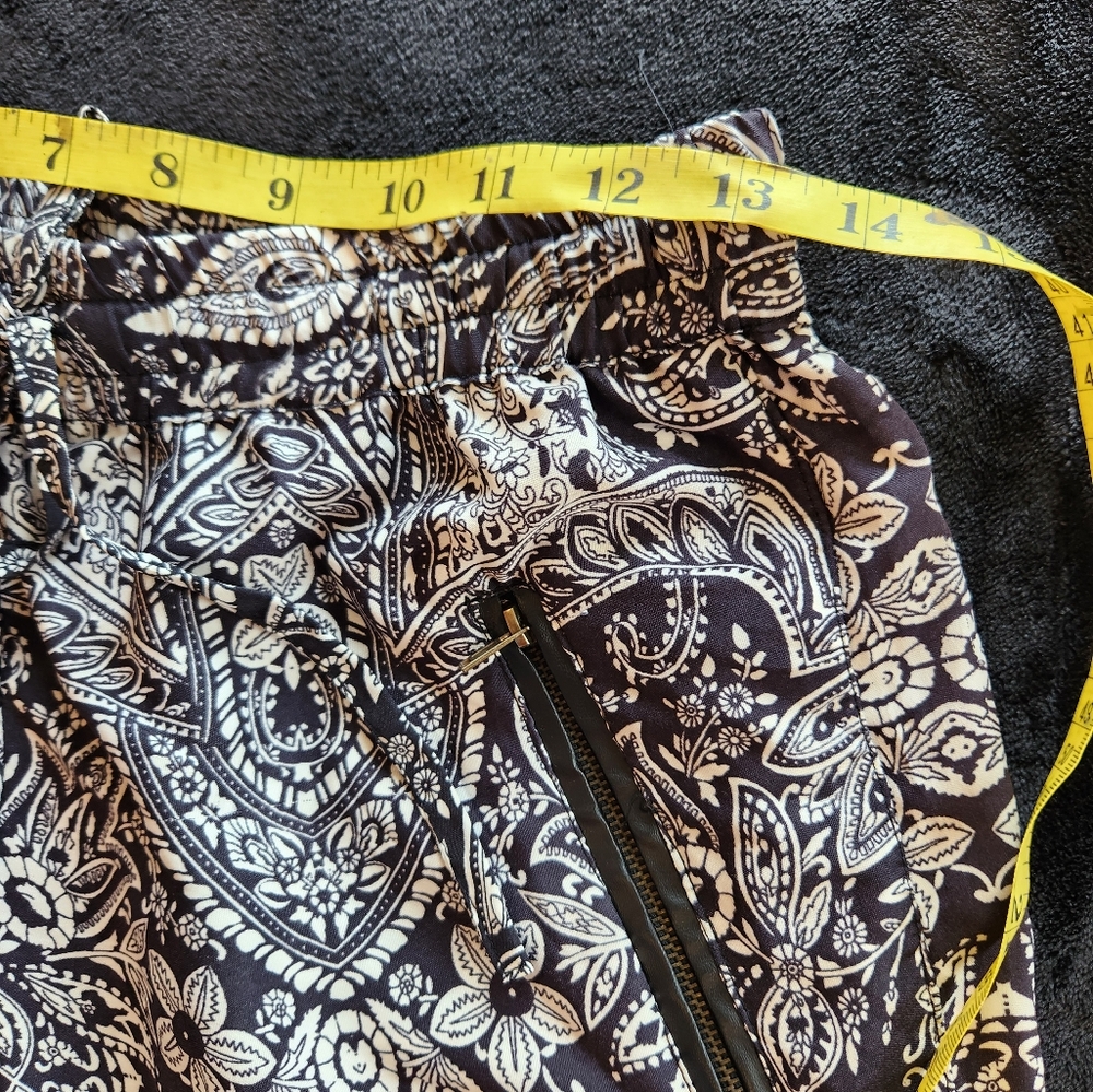 Spring pants - Picture 4 of 8